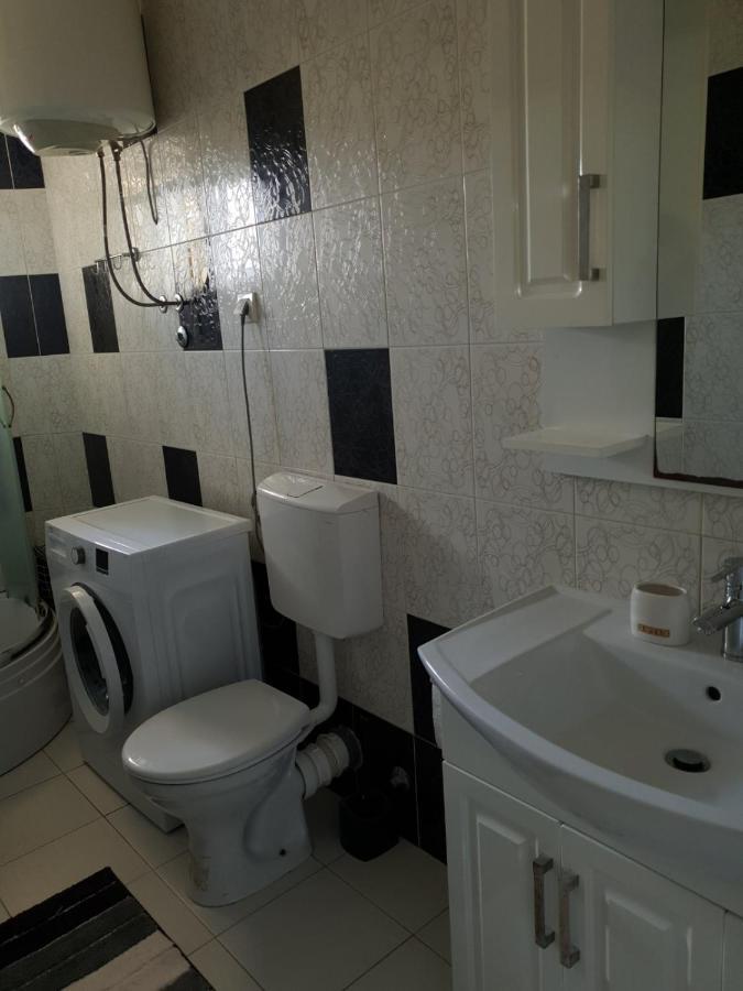 Apartmani Irena Tivat Exterior photo